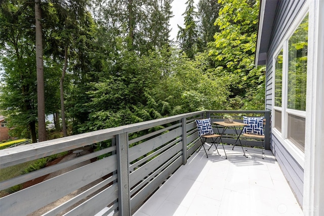 17655 Division Ave NE, Suquamish, WA 98392 - view of balcony