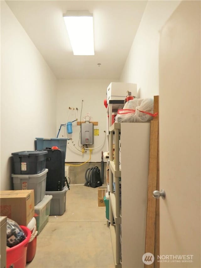 1599 E Ocean Shores Blvd SW Unit 2E, Ocean Shores, WA 98569 - storage featuring water heater
