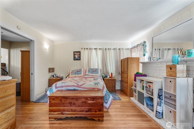 2649 Louisiana St, Longview, WA 98632 - bedroom featuring light wood-style flooring