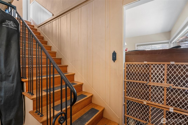 2649 Louisiana St, Longview, WA 98632 - view of staircase