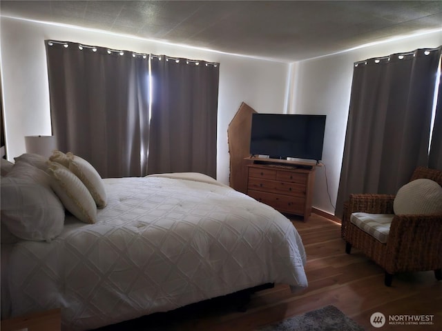 211 NW 25th St, Long Beach, WA 98631 - bedroom featuring wood finished floors