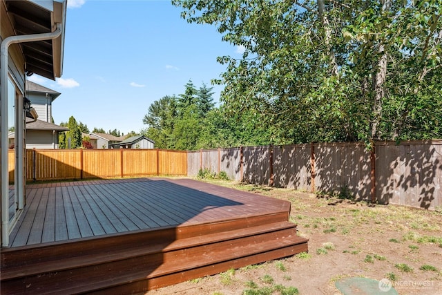 19333 205th St E, Orting, WA 98360 - deck with a fenced backyard