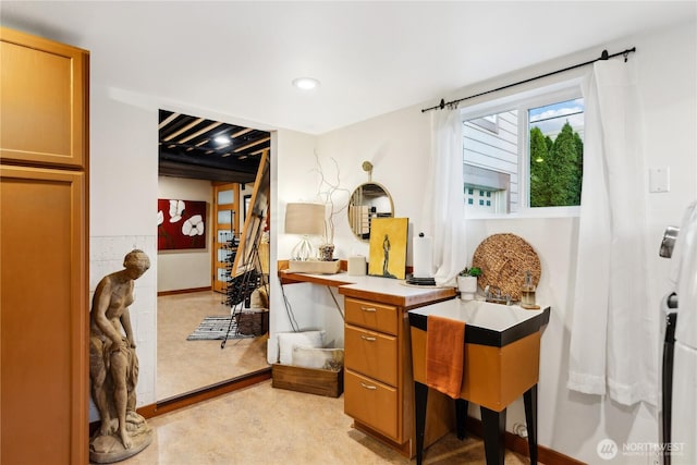 714 13th St, Bellingham, WA 98225 - office space with baseboards