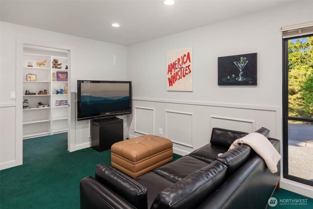 12 Columbia Ky, Bellevue, WA 98006 - carpeted living room featuring recessed lighting