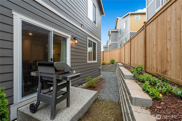 8323 E Gilman Ave, Arlington, WA 98223 - view of patio