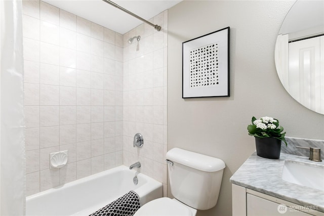 215 20th Ave E Unit 203, Seattle, WA 98112 - full bath with vanity, tub / shower combination, and toilet