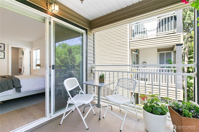 215 20th Ave E Unit 203, Seattle, WA 98112 - view of balcony