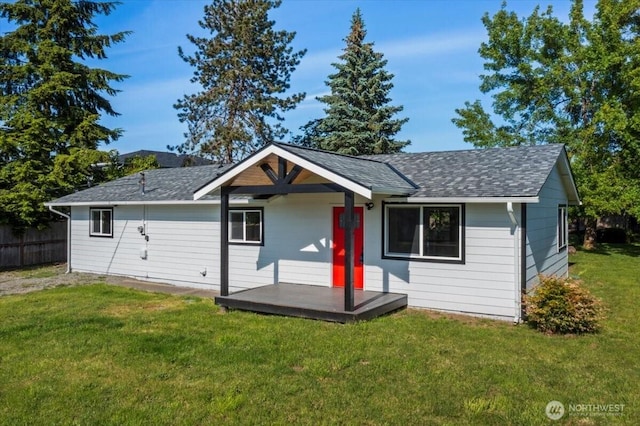 12102 19th Ct E, Edgewood, WA 98372 - ranch-style home featuring roof with shingles