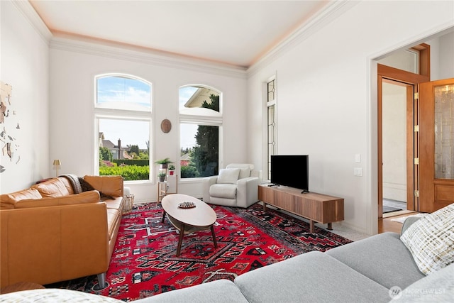412 N 69th Ave, Yakima, WA 98908 - living room with crown molding