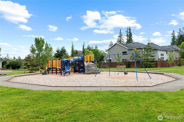 12611 13th Ave SE, Everett, WA 98208 - view of community playground