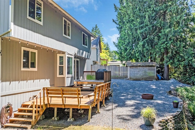 10704 25th Pl NE, Lake Stevens, WA 98258 - back of house with a deck