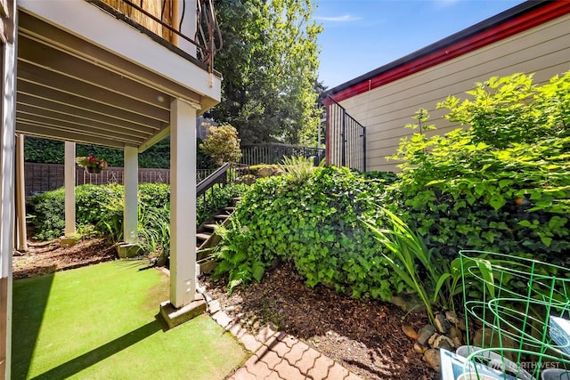 1338 Orleans St, Bellingham, WA 98229 - view of yard with stairs