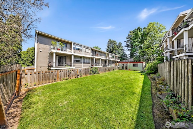 1338 Orleans St, Bellingham, WA 98229 - view of yard featuring an outbuilding