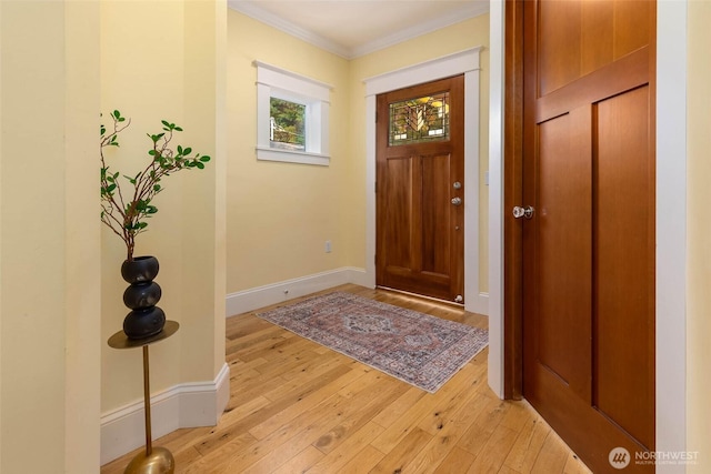 11744 NE Sand Point Way, Seattle, WA 98125 - foyer featuring light wood-style flooring, crown molding, and baseboards