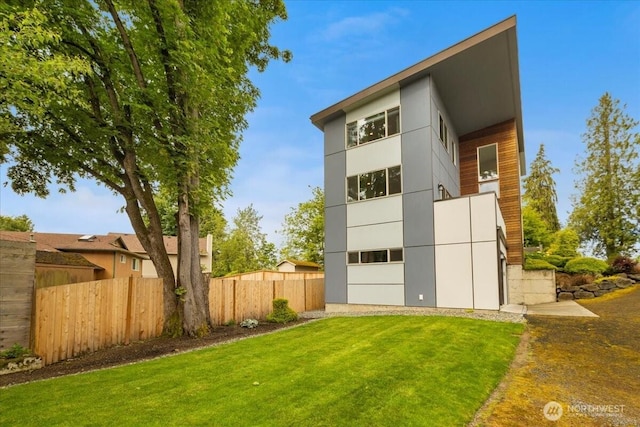 4531 S Kenny St, Seattle, WA 98118 - view of back of house