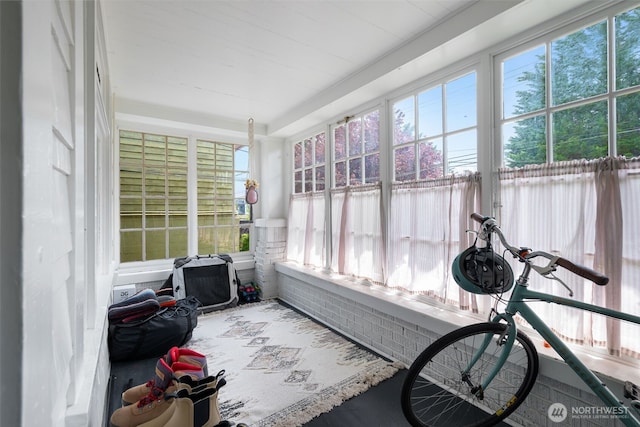 410 N 48th St, Seattle, WA 98103 - view of sunroom