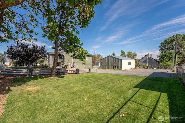 30 Hemlock St N, Soap Lake, WA 98851 - view of green lawn featuring an outdoor structure