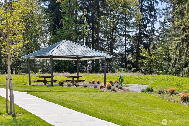 8310 115th Pl SE Unit 3, Newcastle, WA 98056 - view of property's community featuring a gazebo, a yard, and view of wooded area