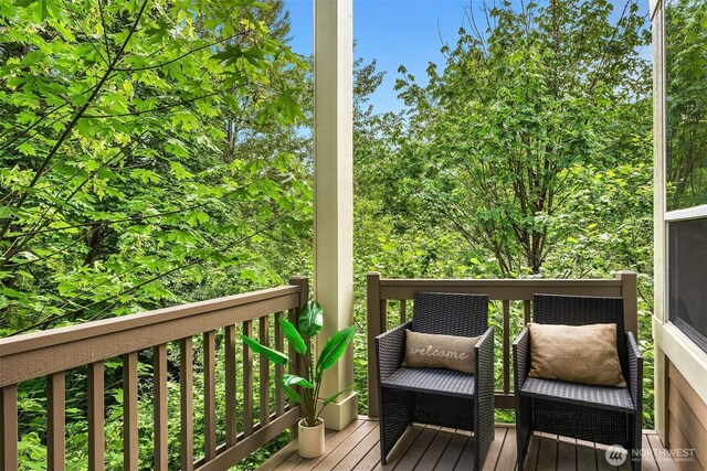 11005 NE 100th Pl, Kirkland, WA 98033 - view of deck