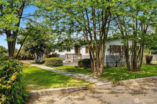 338 Potato Hill Rd NE, Moses Lake, WA 98837 - view of front facade with a front yard