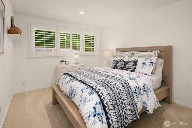 7440 SE 32nd St, Mercer Island, WA 98040 - carpeted bedroom featuring baseboards and recessed lighting