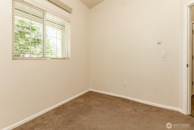 5513 Starlight St E, Fife, WA 98424 - unfurnished room featuring carpet flooring and baseboards