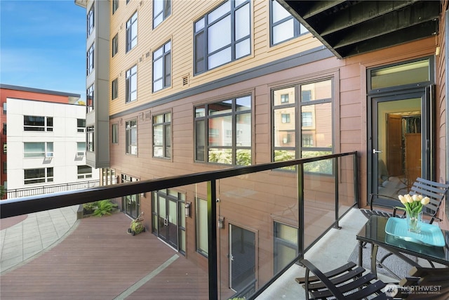 1501 Tacoma Ave S Unit 212, Tacoma, WA 98402 - view of balcony
