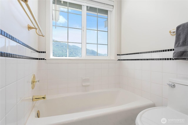 562 W Lake Samish Dr, Bellingham, WA 98229 - full bathroom featuring a bath and toilet