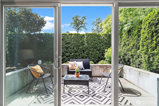 50 Pine St Unit 420, Edmonds, WA 98020 - view of sunroom / solarium