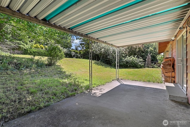 3115 43rd Ave NE, Tacoma, WA 98422 - view of patio with view of wooded area