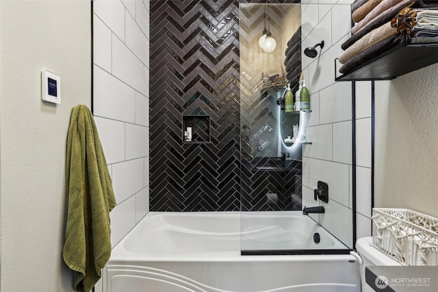 3271 Via Kachess Rd, Easton, WA 98925 - bathroom with shower / bath combination, toilet, and a textured wall