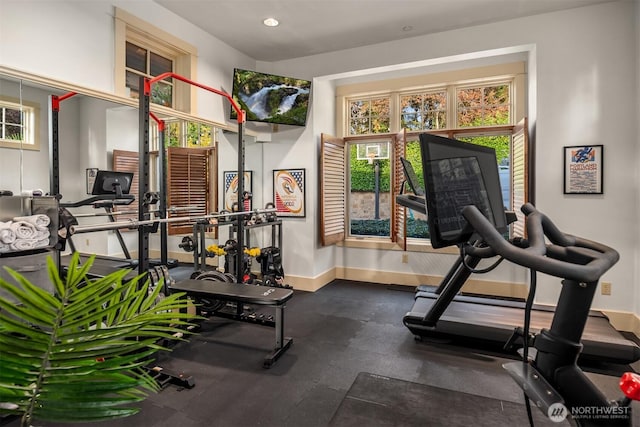 9420 NE 31st St, Clyde Hill, WA 98004 - workout room featuring healthy amount of natural light and recessed lighting