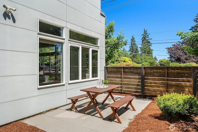 13329 1st Ave NE, Seattle, WA 98125 - view of patio / terrace