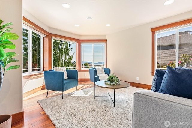 3276 Spyglass Dr, Bellingham, WA 98226 - living area featuring wood finished floors, recessed lighting, and baseboards