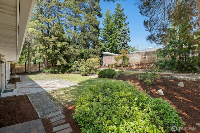 20608 1st Ave S, Des Moines, WA 98198 - view of yard with a patio area