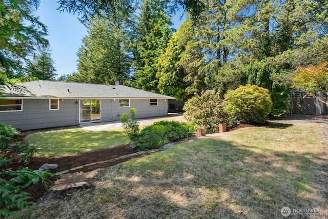 20608 1st Ave S, Des Moines, WA 98198 - view of yard with a patio area