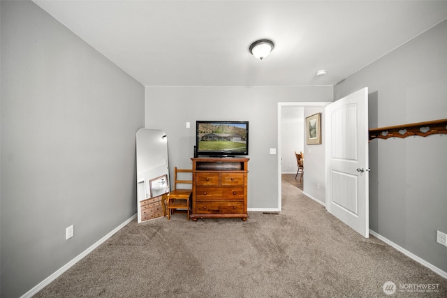 6132 Entiat River Rd, Entiat, WA 98822 - bedroom featuring carpet and baseboards