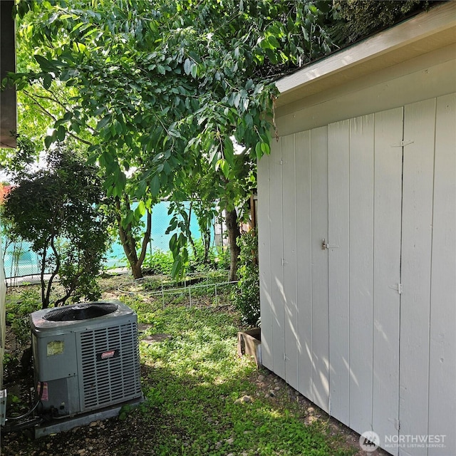 7031 NE 175th St Unit 20, Kenmore, WA 98028 - exterior view of cooling unit