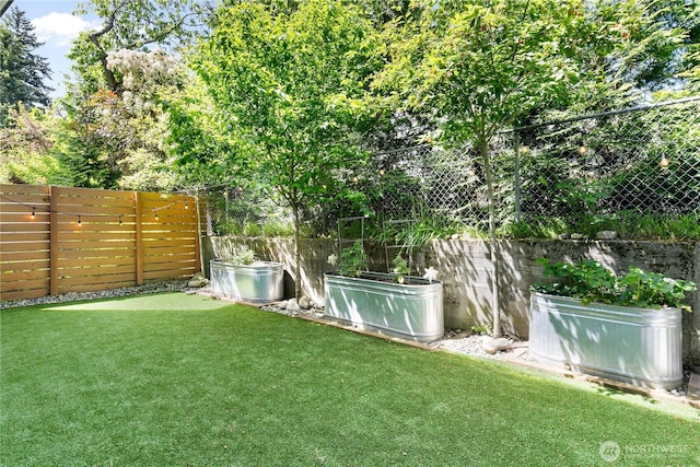 2736 SW Holden St, Seattle, WA 98126 - view of fenced backyard