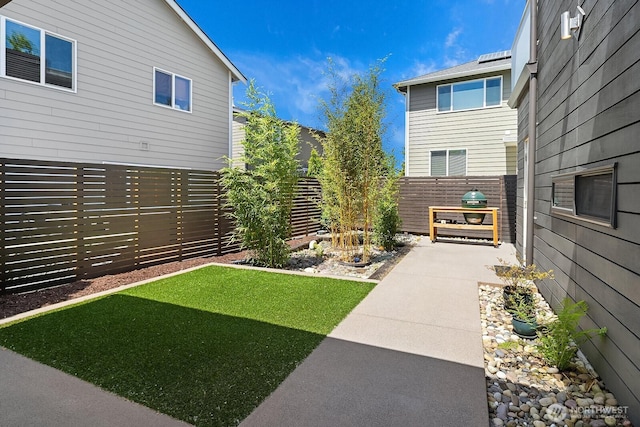 8622 NE 177th Pl, Bothell, WA 98011 - view of yard