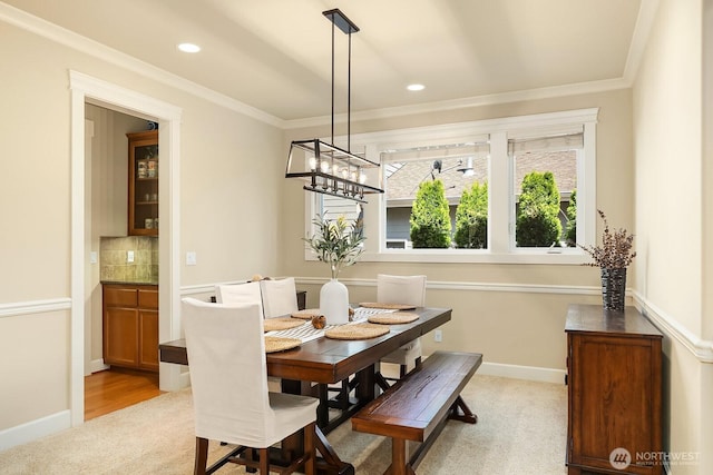 27528 SE 28th Ct, Sammamish, WA 98075 - dining room featuring ornamental molding, light carpet, recessed lighting, and baseboards