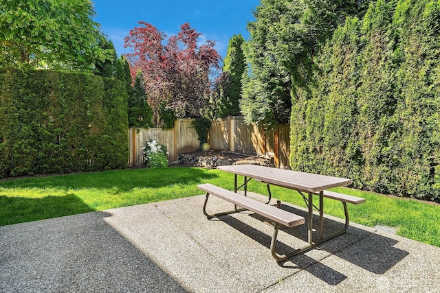 27528 SE 28th Ct, Sammamish, WA 98075 - view of patio