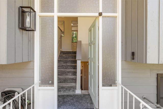 8539 University Point Cir NE, Bremerton, WA 98311 - view of stairs