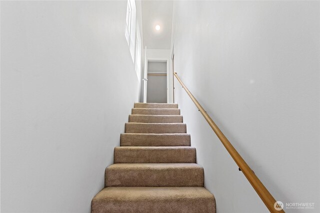 8000 NE W Port Madison Rd, Bainbridge Island, WA 98110 - view of staircase