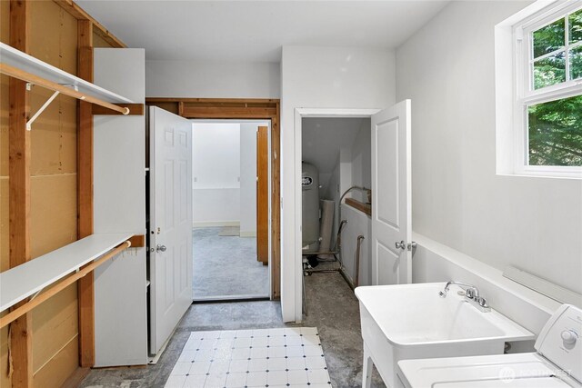 8000 NE W Port Madison Rd, Bainbridge Island, WA 98110 - laundry room featuring washer / dryer