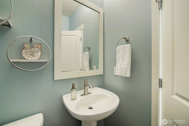 24817 SE 13th Pl, Sammamish, WA 98075 - half bath featuring a sink and toilet