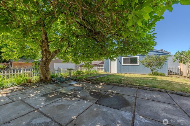 914 N Cedar St, Tacoma, WA 98406 - view of patio / terrace