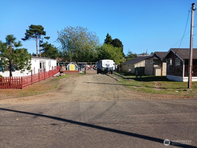 26308 Park Ave, Ocean Park, WA 98640