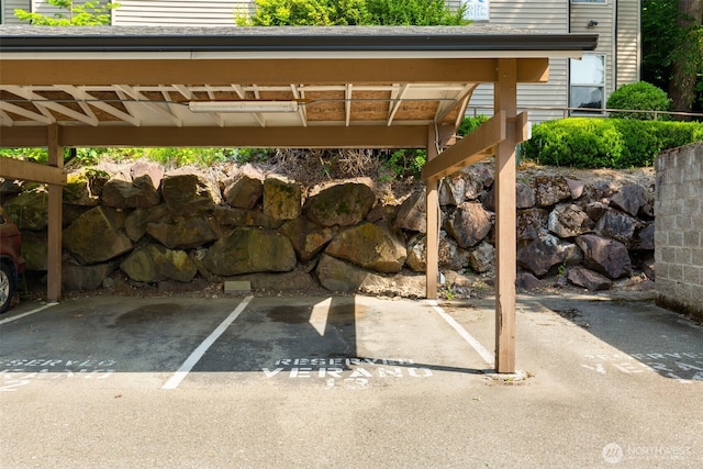 9805 Avondale Rd NE Unit M139, Redmond, WA 98052 - view of covered parking lot