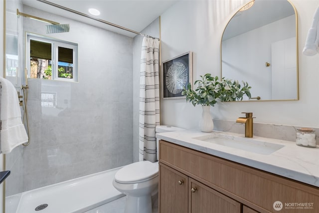 30156 2nd Pl SW, Federal Way, WA 98023 - bathroom featuring vanity, toilet, and tiled shower